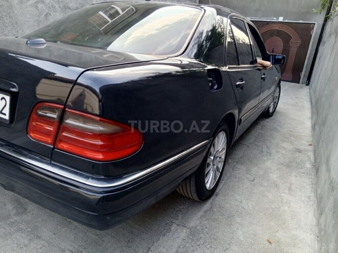 Mercedes E 280 1997, 319,461 km - 2.8 l - Bakı