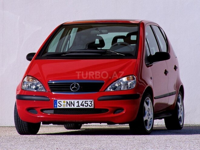 Mercedes A 140 2015, 2,500 km - 1.6 l - Bakı