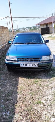 Opel Vectra 1994, 250,000 km - 1.6 л - Şəki
