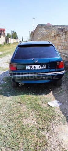 Opel Vectra 1994, 250,000 km - 1.6 л - Şəki