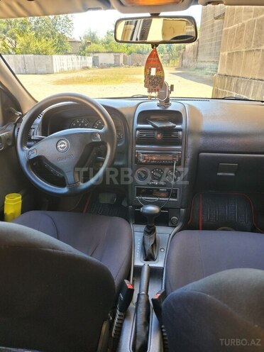 Opel Astra 2002, 166,000 km - 1.6 l - Astara