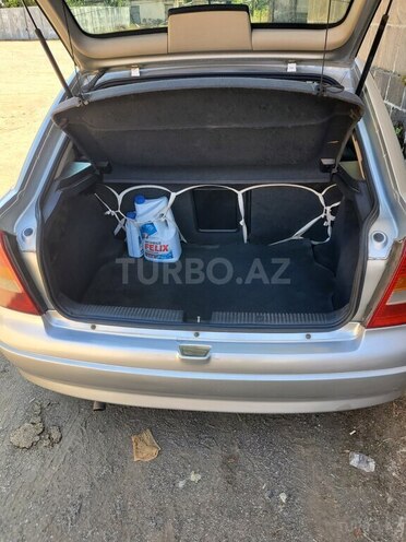Opel Astra 2002, 166,000 km - 1.6 l - Astara