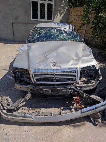 Mercedes C 200 1997, 250,000 km - 2.0 л - Ağcabədi