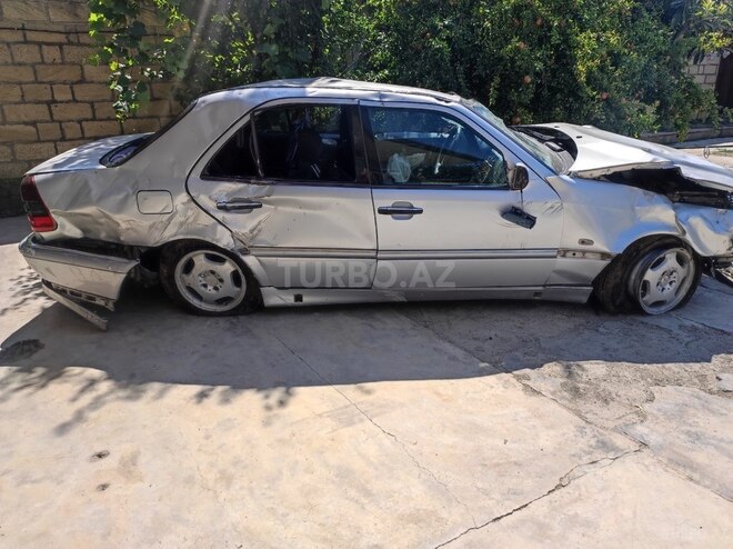 Mercedes C 200 1997, 250,000 km - 2.0 л - Ağcabədi