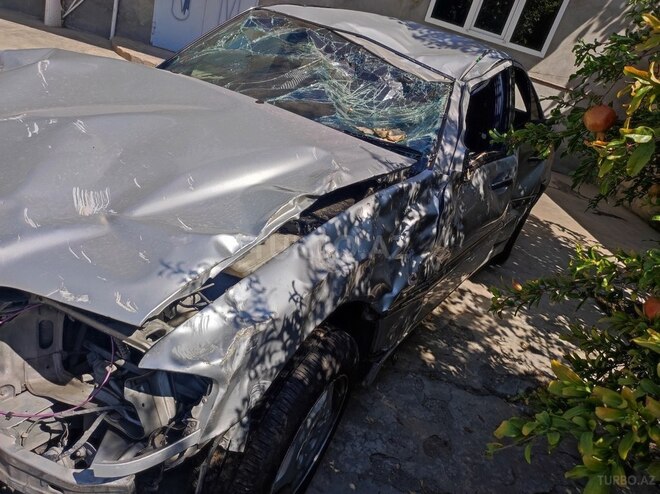 Mercedes C 200 1997, 250,000 km - 2.0 л - Ağcabədi