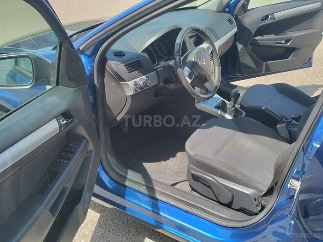Opel Astra 2009, 158,000 km - 1.4 л - Sumqayıt