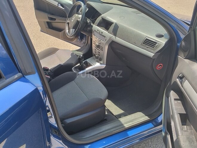 Opel Astra 2009, 158,000 km - 1.4 л - Sumqayıt