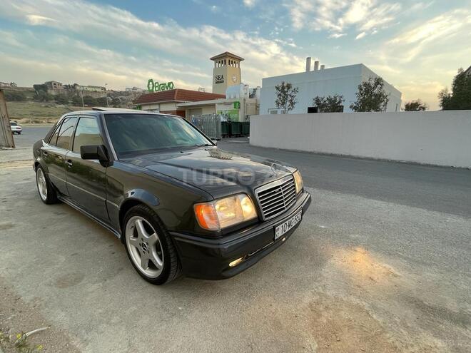 Mercedes E 220 1994, 350,000 km - 2.2 l - Bakı