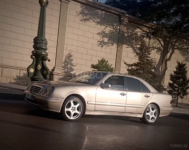 Mercedes E 240 1997, 306,090 km - 2.6 л - Bakı