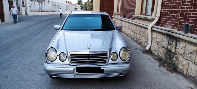 Mercedes E 200 1997, 325,000 km - 2.0 l - Bakı