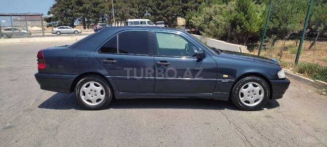Mercedes C 180 2018, 500,000 km - 1.8 l - Bakı