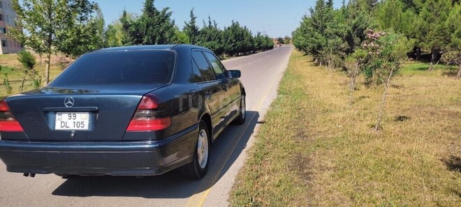 Mercedes C 180 2018, 500,000 km - 1.8 l - Bakı
