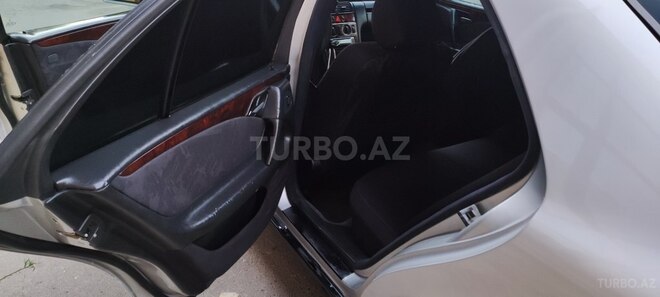 Mercedes E 200 1997, 325,000 km - 2.0 l - Bakı