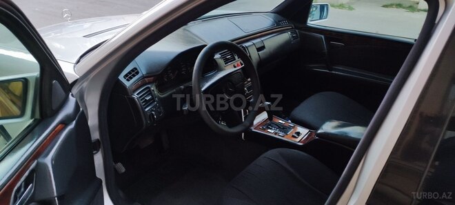 Mercedes E 200 1997, 325,000 km - 2.0 l - Bakı