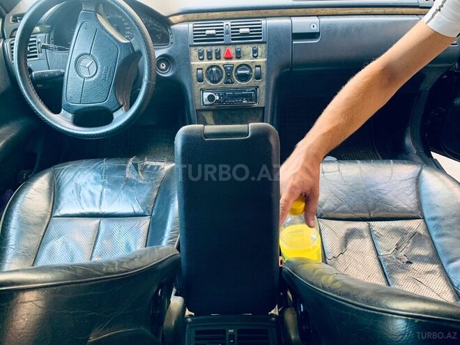 Mercedes E 280 1996, 241,041 km - 2.8 l - Sumqayıt