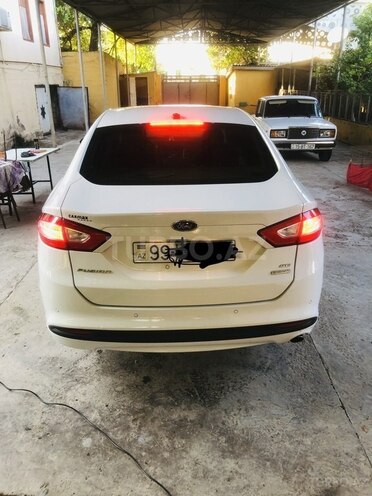 Ford Fusion 2015, 200,000 km - 1.5 л - Saatlı