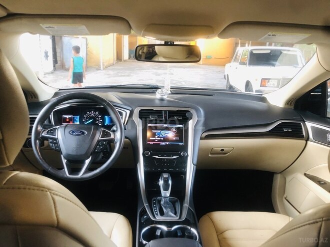 Ford Fusion 2015, 200,000 km - 1.5 л - Saatlı