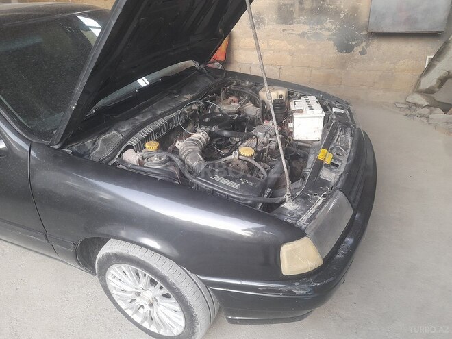 Opel Vectra 1992, 370,000 km - 2.0 l - Bakı