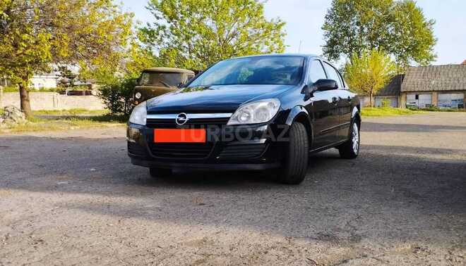 Opel Astra 2008, 240,000 km - 1.6 l - Şəki