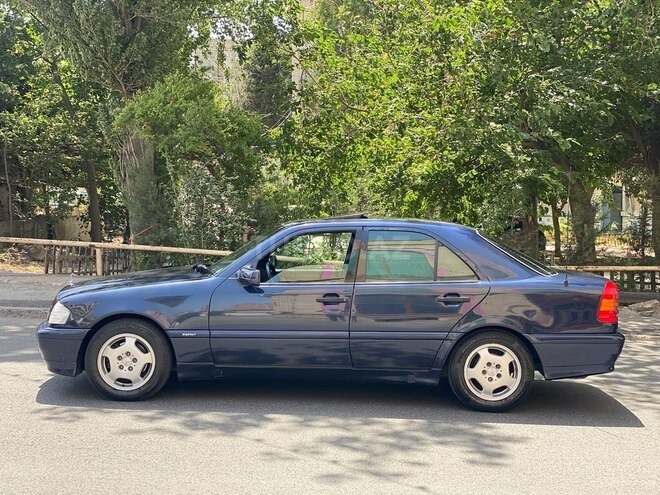 Mercedes C 200 1995, 368,500 km - 2.0 l - Bakı
