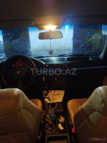 BMW 520 1988, 200,760 km - 2.0 l - Gəncə