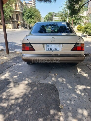 Mercedes E 250 1993, 548,500 km - 2.5 l - Bakı
