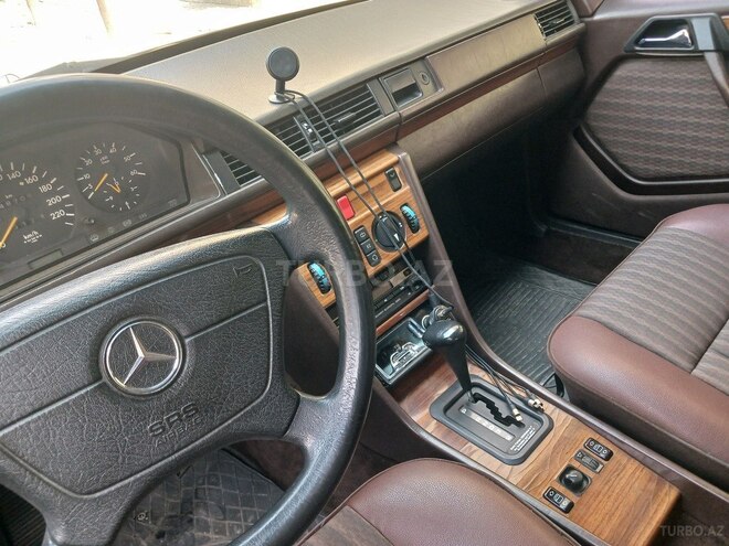Mercedes E 250 1993, 548,500 km - 2.5 l - Bakı