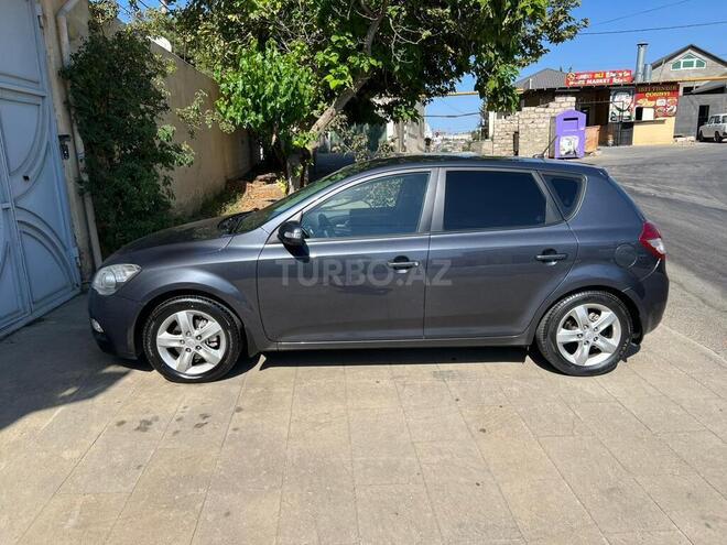 Kia Ceed 2009, 204,000 km - 1.6 л - Bakı