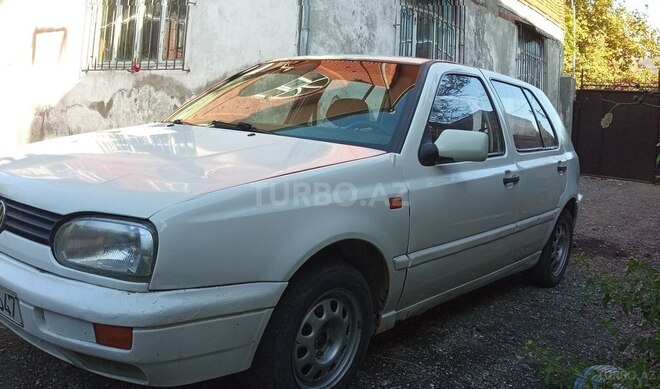 Volkswagen Golf 1993, 125,203 km - 1.6 л - Lənkəran