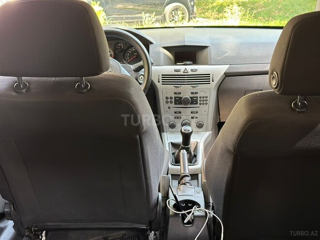 Opel Astra 2009, 206,000 km - 1.4 л - Bakı