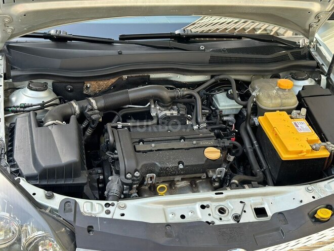 Opel Astra 2009, 206,000 km - 1.4 л - Bakı