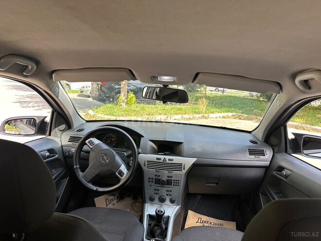 Opel Astra 2009, 206,000 km - 1.4 л - Bakı