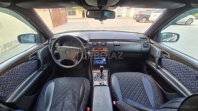 Mercedes E 230 1997, 470,000 km - 2.3 l - Bakı