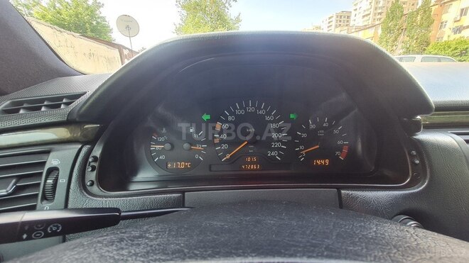 Mercedes E 230 1997, 470,000 km - 2.3 l - Bakı