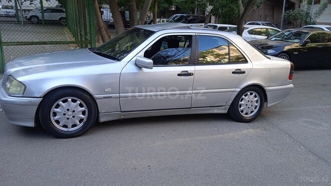 Mercedes C 180 1999, 350,000 km - 1.8 l - Bakı
