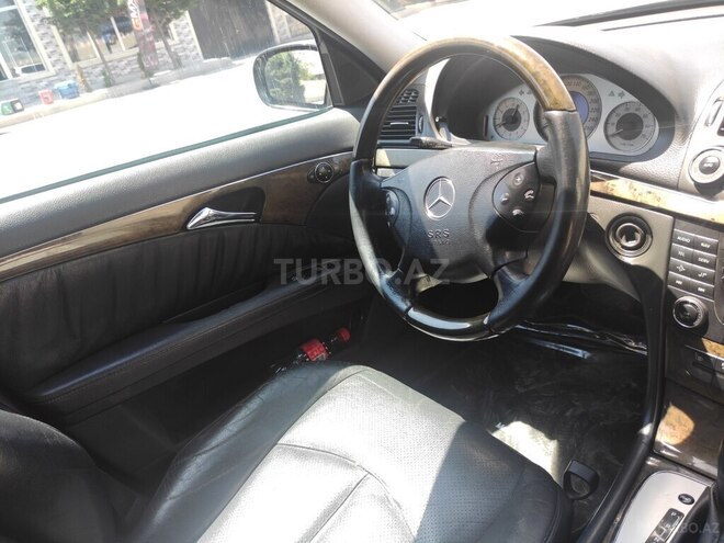 Mercedes E 320 2002, 271,000 km - 3.2 l - Gəncə
