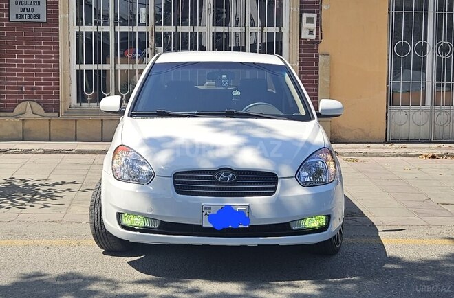 Hyundai Accent 2010, 399,000 km - 1.4 l - Xaçmaz