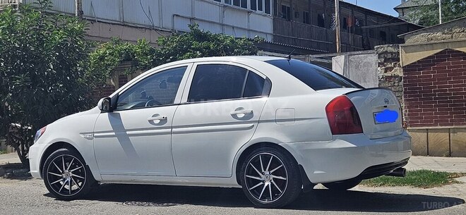 Hyundai Accent 2010, 399,000 km - 1.4 l - Xaçmaz