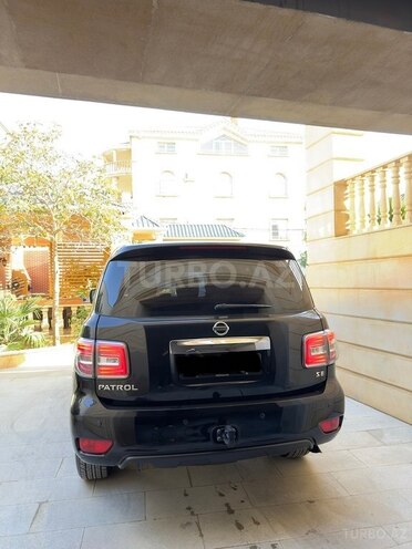 Nissan Patrol 2018, 31,890 km - 4.0 l - Bakı