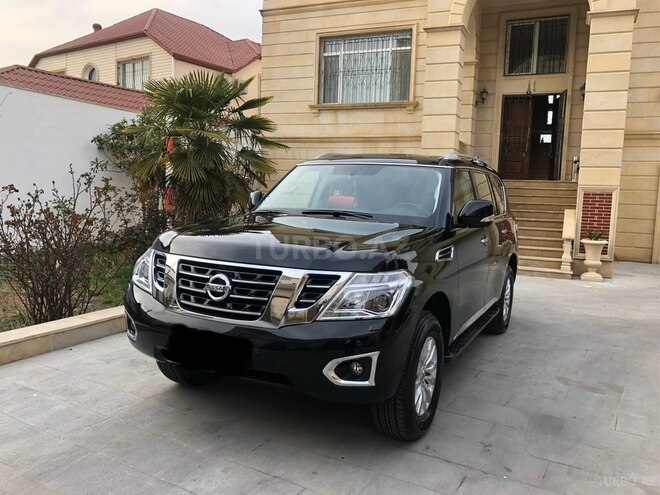Nissan Patrol 2018, 31,890 km - 4.0 l - Bakı