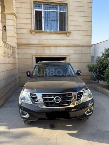 Nissan Patrol 2018, 31,890 km - 4.0 l - Bakı