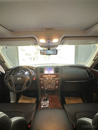 Nissan Patrol 2018, 31,890 km - 4.0 l - Bakı