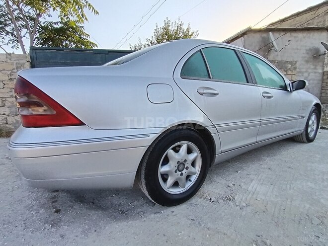 Mercedes C 220 2000, 539,000 km - 2.2 l - Bakı