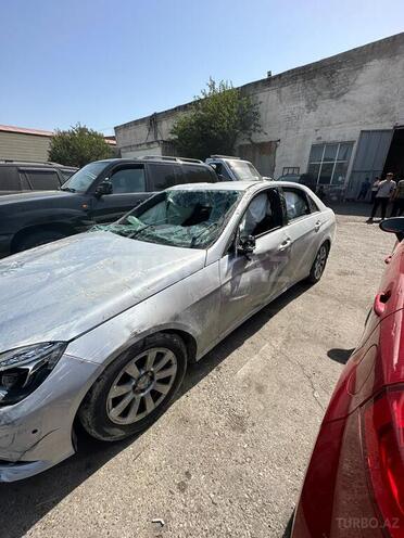 Mercedes E 220 2013, 270,000 km - 2.2 л - Bakı
