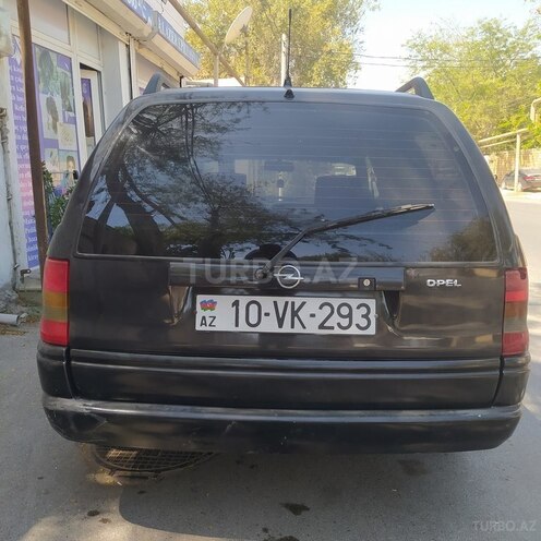 Opel Astra 1996, 300,000 km - 1.6 l - Bakı