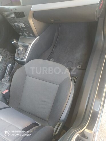Opel Astra 2006, 270,000 km - 1.3 l - Bakı