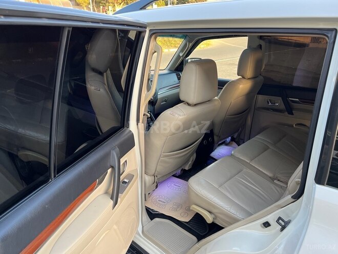 Mitsubishi Pajero 2007, 197,300 km - 3.0 l - Bakı