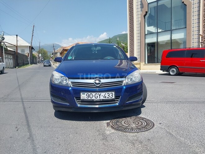 Opel Astra 2009, 315,000 km - 1.4 l - Şəki