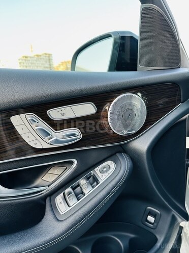 Mercedes GLC 300 2018, 87,000 km - 2.0 л - Bakı