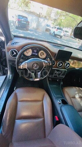 Mercedes GLA 250